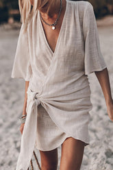 Trapezkleid mit V-Ausschnitt