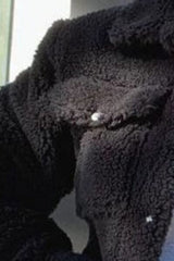 Chaqueta con cuello a presión y bolsillos