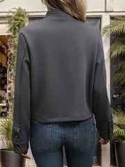 Chaqueta texturizada de manga larga con botones