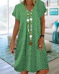 Calaine - Lässiges V-Ausschnitt-Kleid mit Herz-Print und kurzen Ärmeln