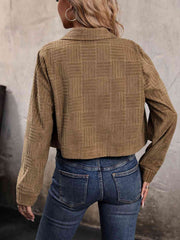 Jacke mit Kragen und Knopfleiste vorne