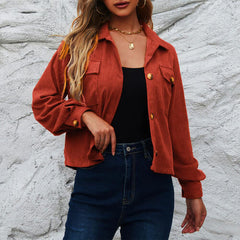 Jacke mit Kragen und Knopfleiste vorne