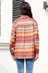 Chaqueta de manga larga con botones geométricos