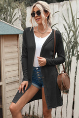 Langärmlige Strickjacke mit Knopfleiste