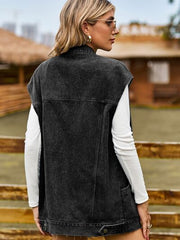 Ärmellose Jeansjacke mit Knopfleiste und Kragen
