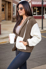 Flauschige Kapuzenjacke mit Reißverschluss und Kordelzug