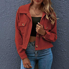 Jacke mit Kragen und Knopfleiste vorne