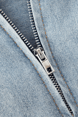 Maxi-Jeansrock mit ausgefranstem Schlitz und Farbverlauf