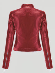 Kurze Lederjacke mit Stehkragen und Reißverschluss