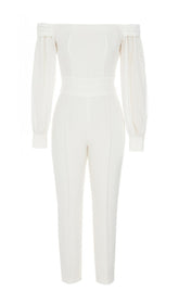 TRÄGERLOSER LANGÄRMELIGER JUMPSUIT IN WEISS