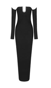 VESTIDO LARGO NEGRO CON HOMBROS DESCUBIERTOS Y HUECO EN EL PECHO