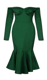 Schulterfreies Midikleid in Übergröße