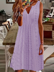 Elegantes Kleid in Übergröße, Tank-Kleid für Damen in Übergröße, einfarbig, mit Ösenstickerei, gekerbtem Ausschnitt und mittlerem Stretchanteil