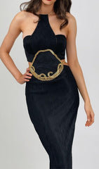 VESTIDO LARGO CON CADENA HALTER EN NEGRO