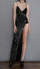 VESTIDO MINI CON ESPALDA DESCONECTADA Y LENTEJUELAS