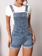 Lässiger Denim-Jumpsuit mit gerolltem Saum und leicht dehnbaren aufgesetzten Taschen