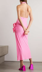 MIDIKLEID AUS STRETCH-JERSEY MIT DRAPIERTEM NECKHOLDER UND APPLIKATION