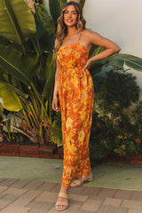Orangefarbener ärmelloser Jumpsuit mit weitem Bein und Blumenmuster