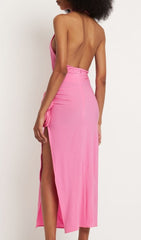 MIDIKLEID AUS STRETCH-JERSEY MIT DRAPIERTEM NECKHOLDER UND APPLIKATION