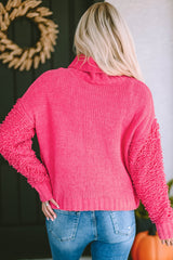 Rosa gerippter Rollkragenpullover mit flauschigen Ärmeln