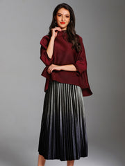 Einfarbiges, plissiertes Rollkragen-T-Shirt mit lockerem Schnitt