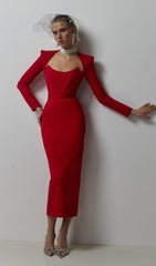 MIDIKLEID MIT ECKIGEN SCHULTERN UND KORSETT IN ROT