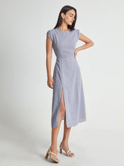 Vestido midi con abertura en la espalda y mangas cortas