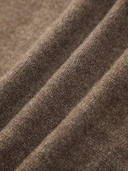 Suéter de punto trenzado con cuello en V liso