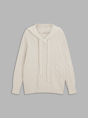 Suéter con capucha de punto cable