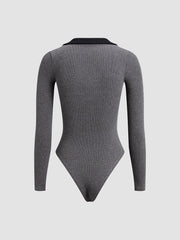 Bodysuit mit Polokragen und Knopfleiste