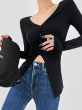 Langarmhemd mit V-Ausschnitt und Knopfleiste