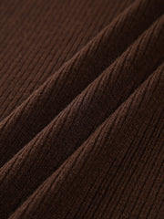 Karamellfarbenes, langärmliges Midi-Sweatshirtkleid mit Wickeldesign