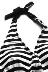 Schwarzer Neckholder-Badeanzug