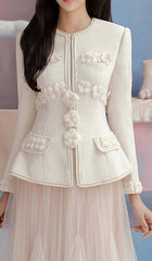 Zweiteiliges Set mit Blumenmuster und Drapierung in Beige