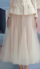 Zweiteiliges Set mit Blumenmuster und Drapierung in Beige