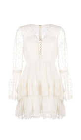 MIDIKLEID MIT BLUMENSPITZE UND STUFEN IN elfenbein