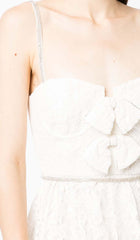 WEISSES MIDIKLEID MIT SCHLEIFE VORNE