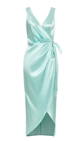 KNOT SIDE SATIN MIDI DRESS IN MINT