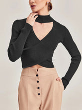 Stilvolles und verführerisches sexy Langarm-T-Shirt mit geripptem Kreuzmuster