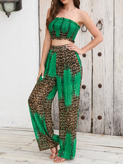 Lässiges und trendiges Set mit schmalem Neckholder-Print