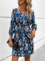 Frühling und Herbst Langarm V-Ausschnitt Reißverschluss Hals Minikleid