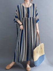 Lockeres Maxikleid mit kurzen Ärmeln und Vintage-Streifen