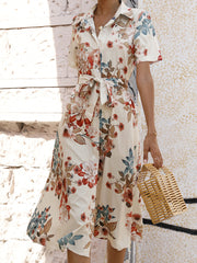 Vestido midi de manga corta con solapa y cordones estampados