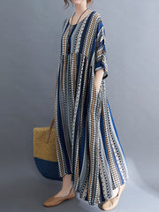 Lockeres Maxikleid mit kurzen Ärmeln und Vintage-Streifen