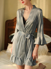 Sexy, einfarbiger Pyjama mit langen Ärmeln und Schnürung von Pure Desire