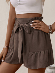 Shorts mit gesmokten Bund und Schnürung vorne