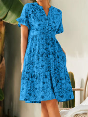 Lockeres, lässiges Minikleid mit V-Ausschnitt und Knopfdruck