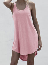 Racerback-Minikleid mit hohem Bund