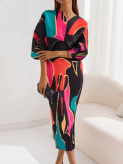 Vestido midi plisado con cuello en V fino y estampado elegante