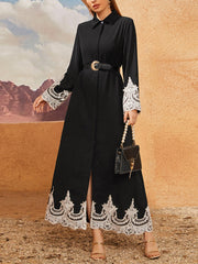 Maxikleid mit Umschlag und Knopf, Spitzengürtel